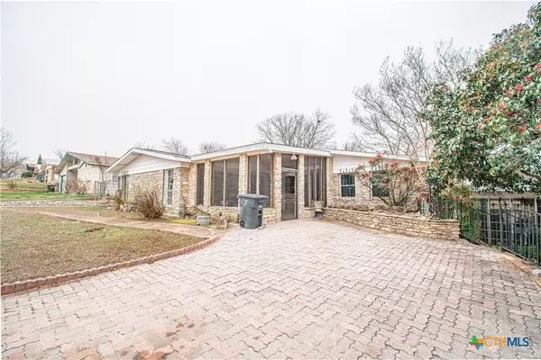 1806 Glendale DR, Killeen, TX 76549