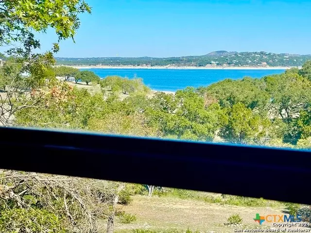 1043 Barbara DR #A4, Canyon Lake, TX 78133