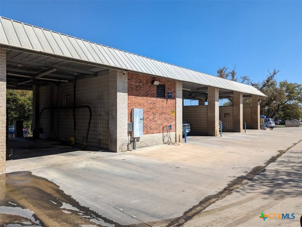 San Marcos, TX 78666,2106 Hunter RD