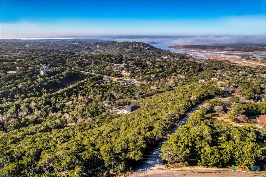 21007 Ridgeview LOOP, Lago Vista, TX 78645