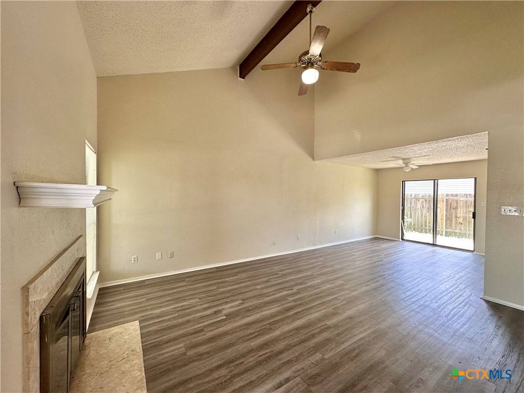 Killeen, TX 76549,1302 Royal Crest DR