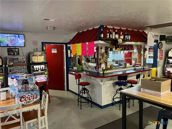 Midway, TX 75852,12108 State Highway 21