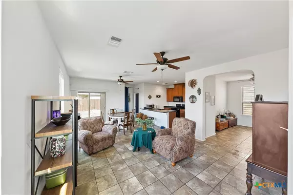 New Braunfels, TX 78130,1983 Shire Meadows