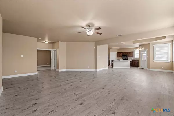 Fredericksburg, TX 78624,216 Riley LN