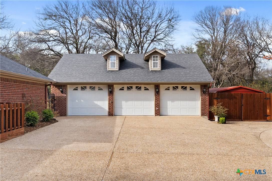 Belton, TX 76513,517 Riverwood DR