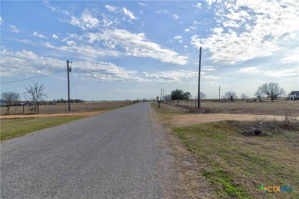 15660 Sypert Branch RD, Rogers, TX 76569