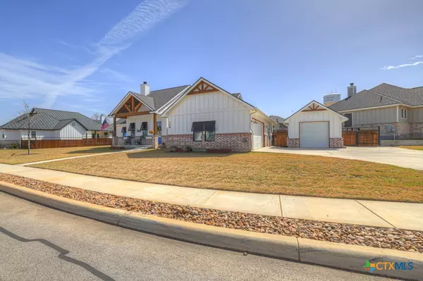 La Vernia, TX 78121,108 N Mahogany PATH