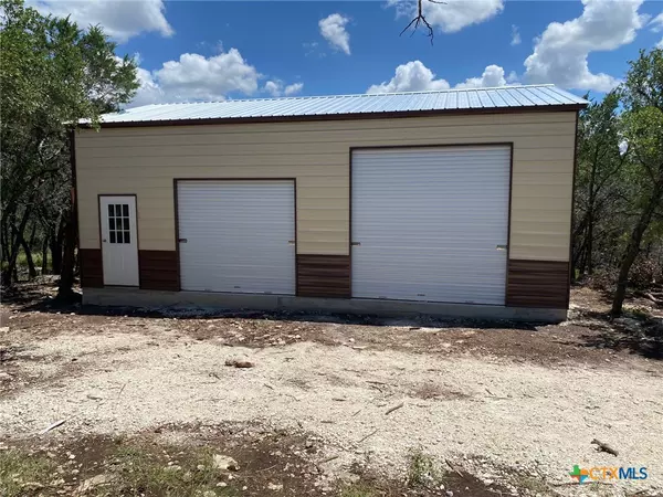 100 Sweet Clover DR, Spring Branch, TX 78070