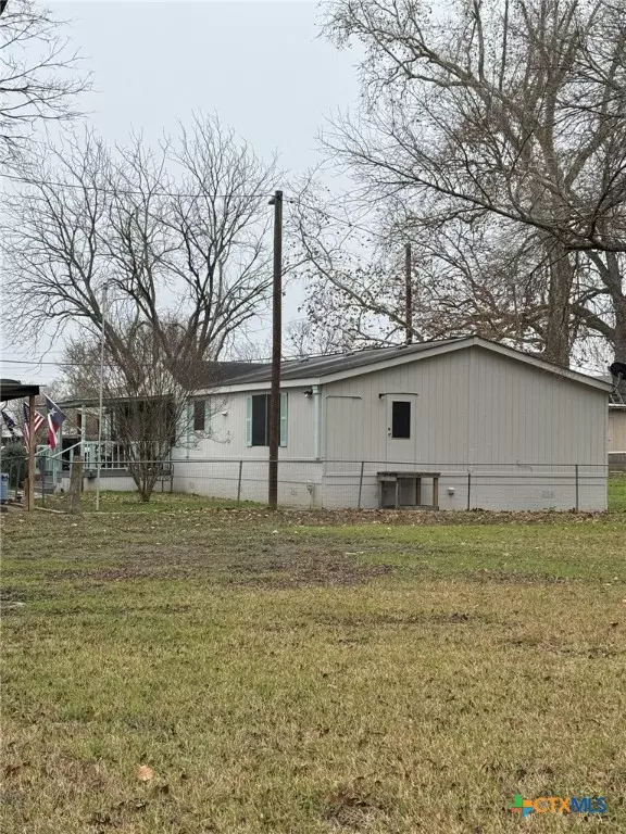 Seguin, TX 78155,2410 W Kingsbury ST