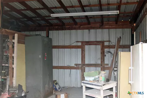 Lockhart, TX 78644,1406 S Commerce ST