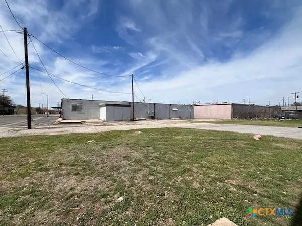 Killeen, TX 76541,804 N Gray ST