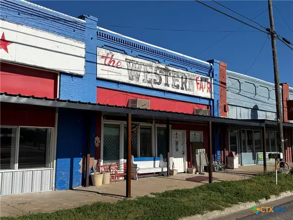 Lott, TX 76656,204 E Gassaway