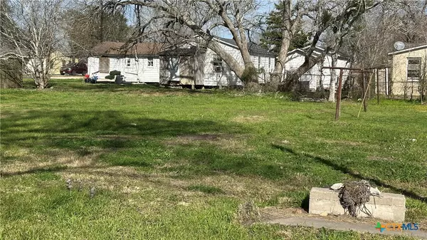 2606 Hackberry ST, Victoria, TX 77901