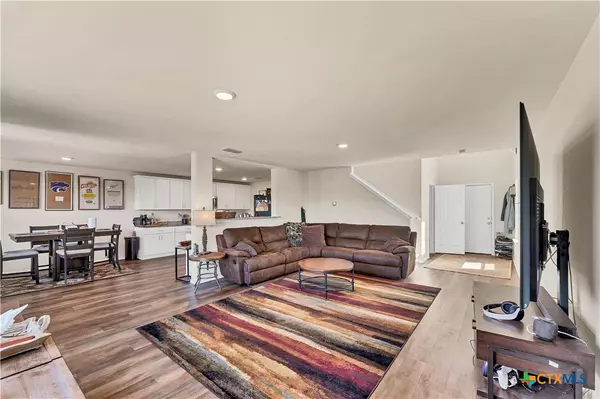 San Antonio, TX 78218,6007 Bluestem WAY