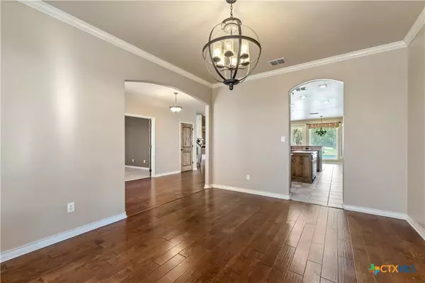 Wimberley, TX 78676,2001 Montell RD