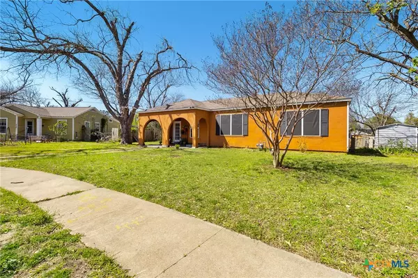 Temple, TX 76501,926 Erath DR