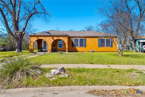 Temple, TX 76501,926 Erath DR