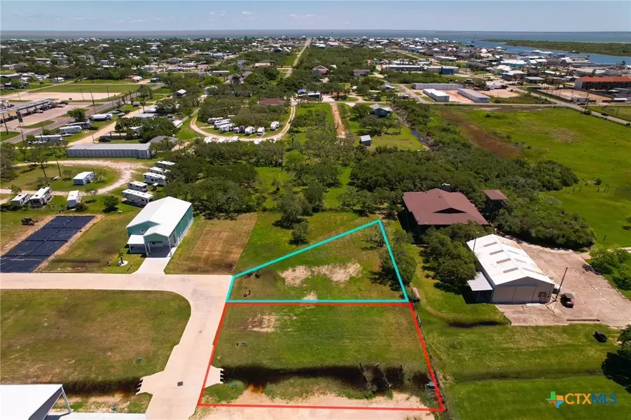 12 Circle Hook, Port O'connor, TX 77982