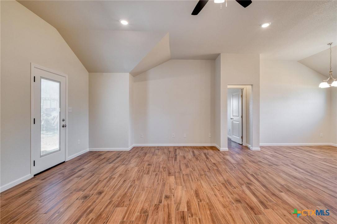 Luling, TX 78648,226 Plum ST