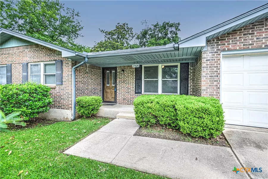 2506 Redwing DR, Temple, TX 76502