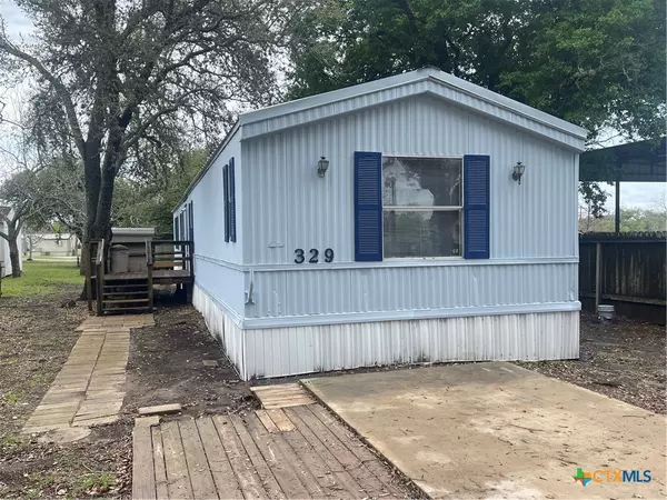 329 W High ST, Goliad, TX 77963
