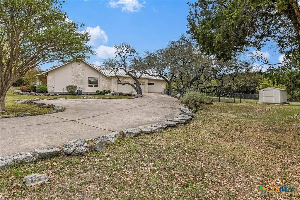 Wimberley, TX 78676,300 W View DR