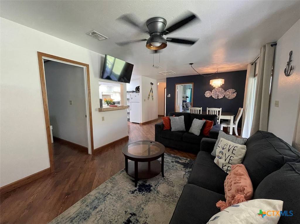 Canyon Lake, TX 78133,685 Eastview DR