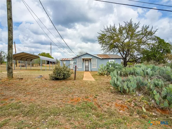 Llano, TX 78643,509 E Austin ST