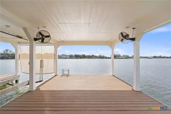 Marble Falls, TX 78654,411 W Greenbriar DR