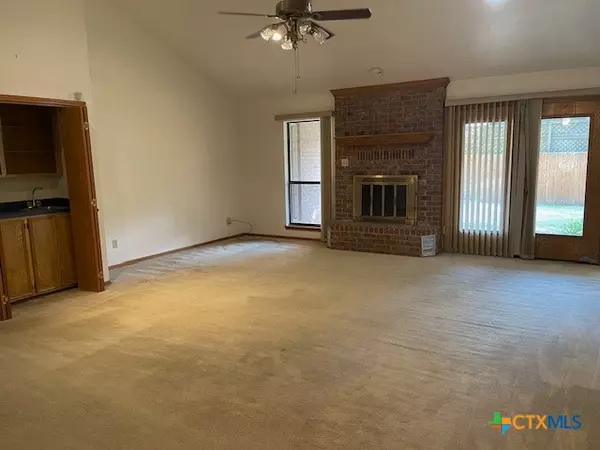 Cameron, TX 76520,708 E 16th ST