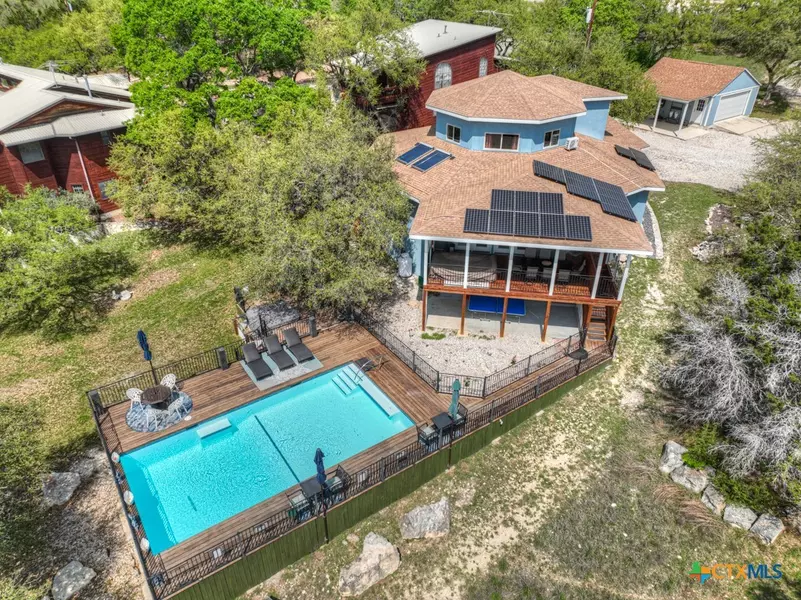 3811 Potters Creek RD, Canyon Lake, TX 78133