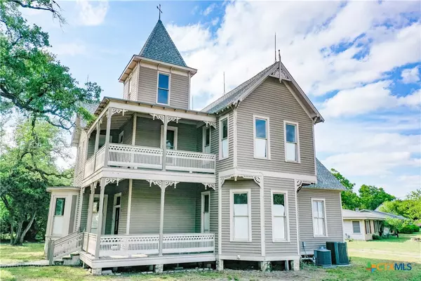 Cuero, TX 77954,204 W Reuss BLVD