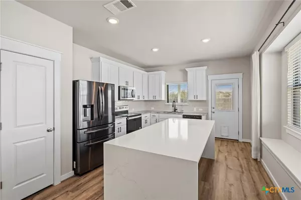 Buda, TX 78610,417 Fieldwood DR #D