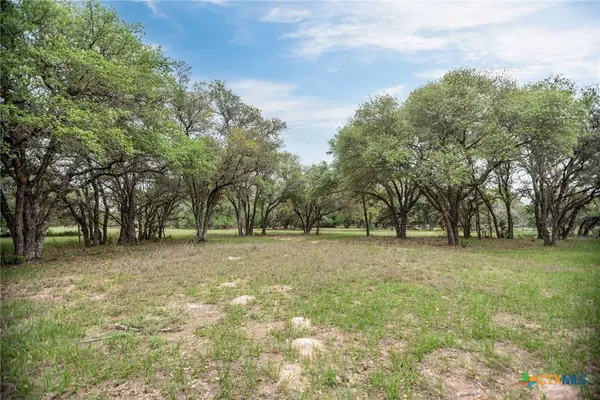 352 CR 1301 ST, Edna, TX 77957