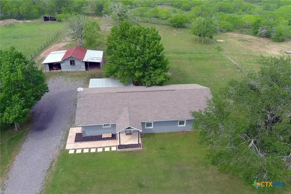 3363 Fm 713, Lockhart, TX 78644