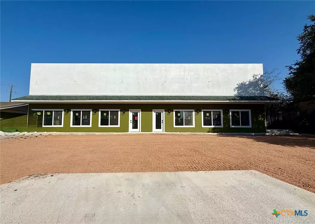 Taylor, TX 76574,100 Paula LN