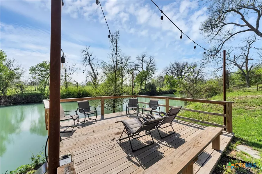 105 NW RIVER RD, Martindale, TX 78655