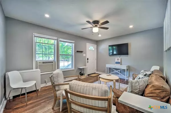 1026 Haynes ST #28, San Marcos, TX 78666