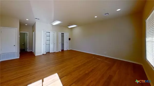 Georgetown, TX 78626,1915 S Austin AVE #110-111-112