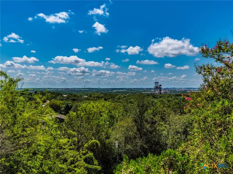 1000 Advance ST, San Marcos, TX 78666