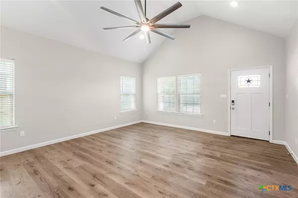 Luling, TX 78648,220 Spruce AVE