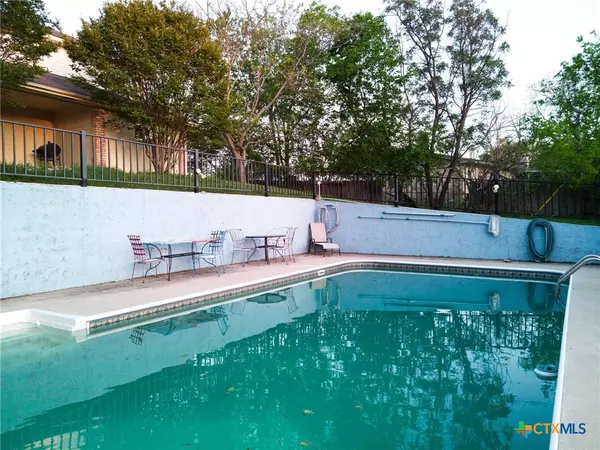 Lampasas, TX 76550,10 Saul ST