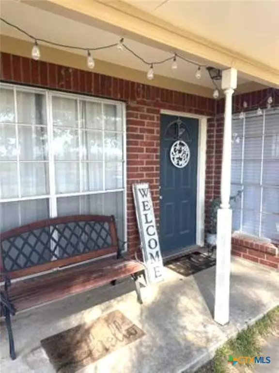 286 County Road 234 Loop LOOP, Cameron, TX 76520