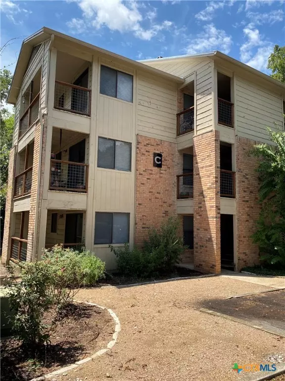 421 W San Antonio ST #C2, San Marcos, TX 78666