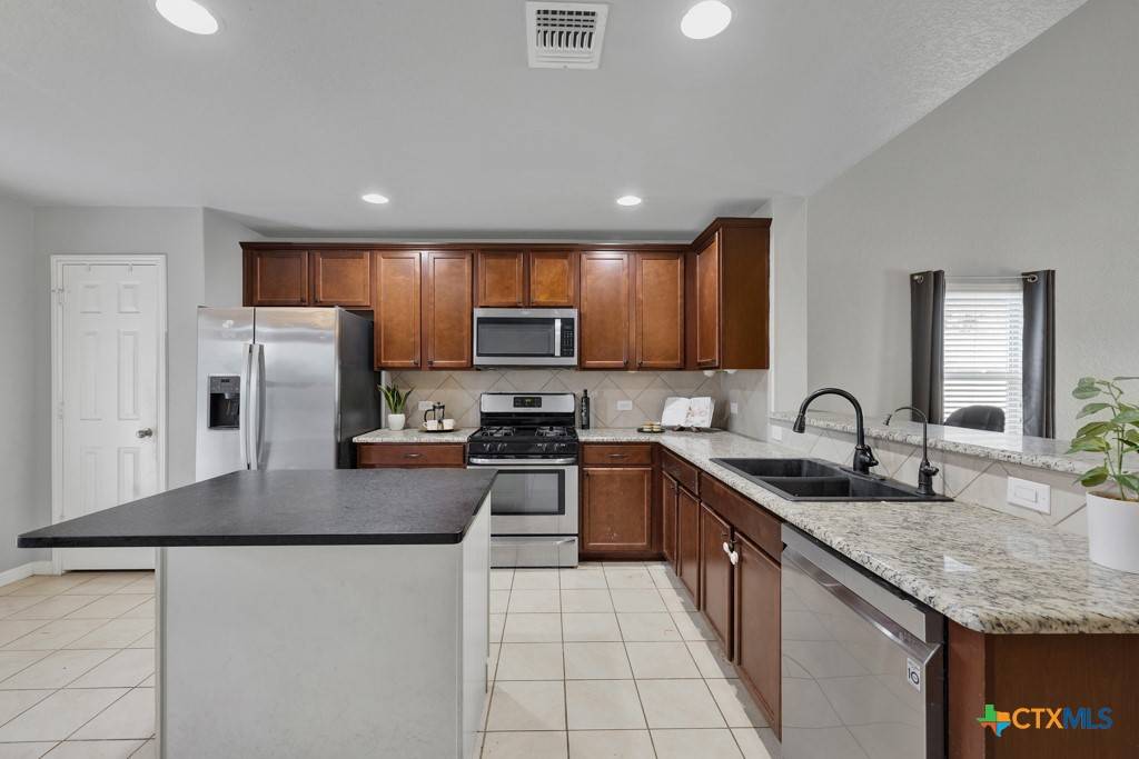 New Braunfels, TX 78130,2491 Diamondback TRL