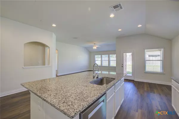 New Braunfels, TX 78132,485 Rosemellow ST