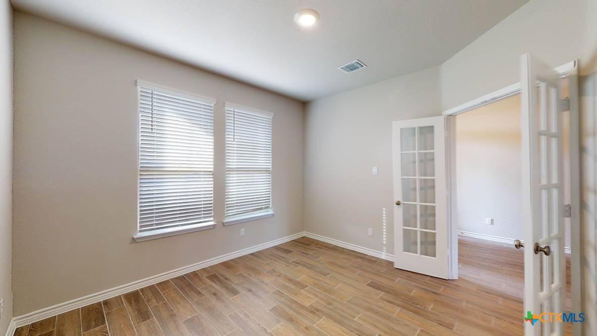 Killeen, TX 76549,206 Dewey DR