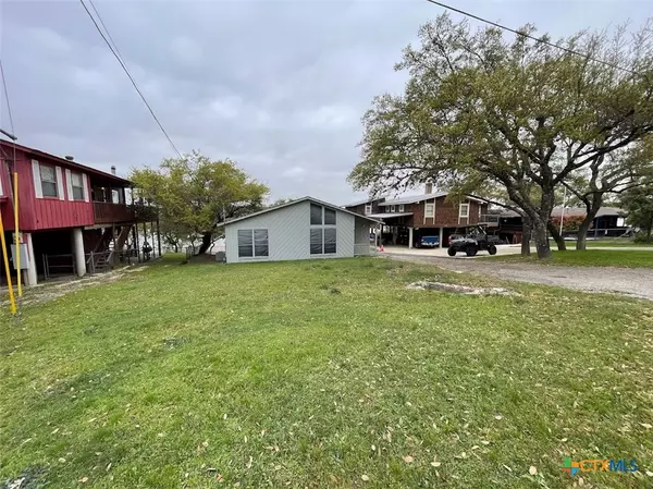 Canyon Lake, TX 78133,1415 Glenn DR