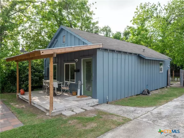 Victoria, TX 77901,1006 W North Street