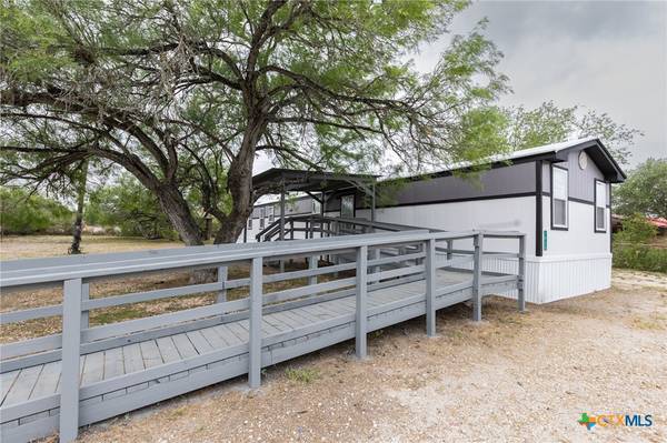 1023 Humble Street,  Freer,  TX 78357
